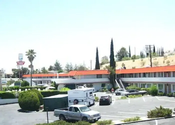 Desert Inn Motel Barstow