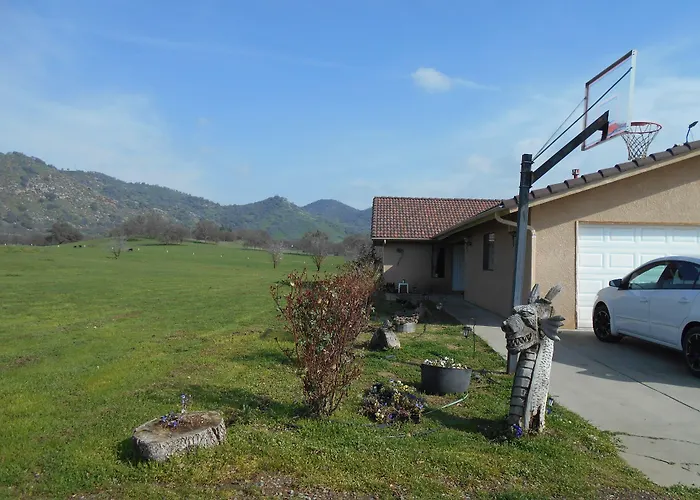 The Branded Calf Bed & Breakfast Yokuts Valley 