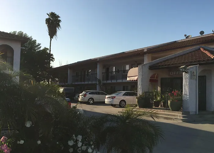 Hacienda Inn La Puente