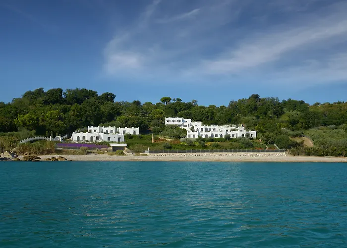 Baia Delphis Resort Vasto