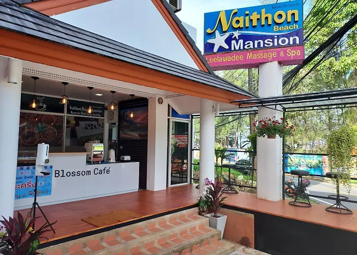 Aromdee At Naithon Beach