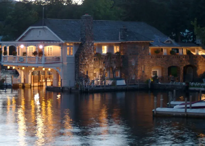 Lake George Boathouse Waterfront Lodging Bolton Landing