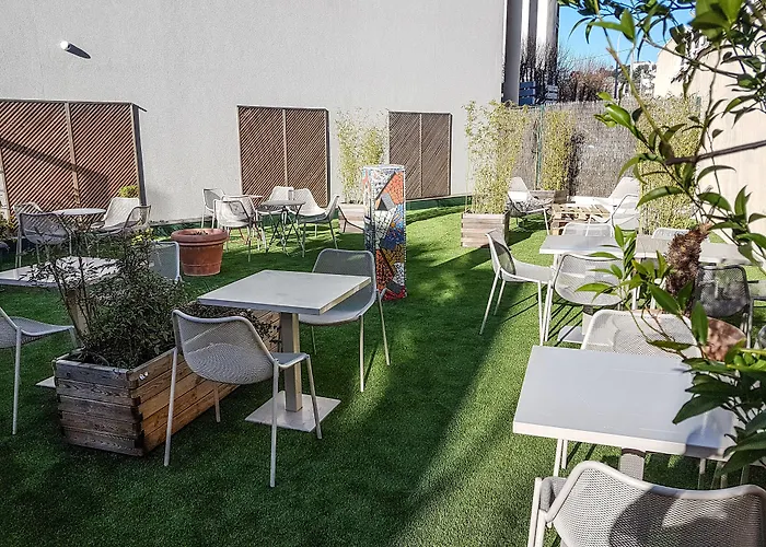 Esatitude Hotel Nice