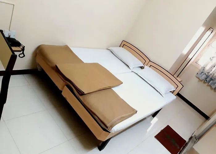 Milan Guest House Mumbai