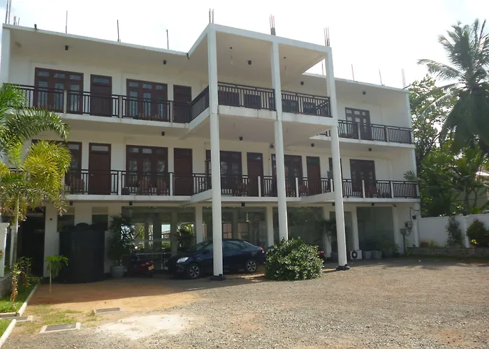 Hotel Ocean View Cottage Hikkaduwa
