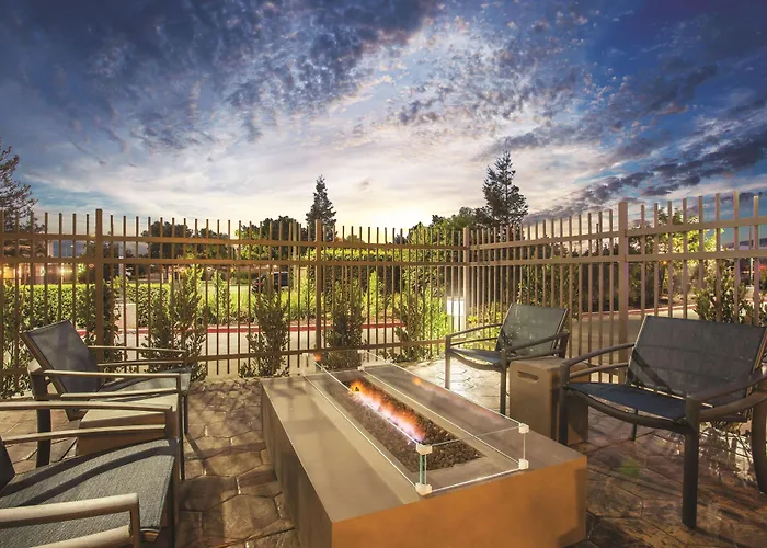La Quinta By Wyndham Morgan Hill-San Jose South Hotel