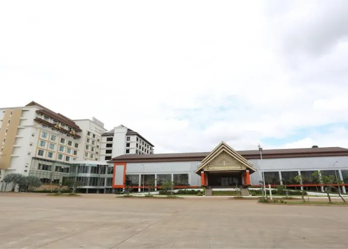 Arawan Riverside Hotel Pakse
