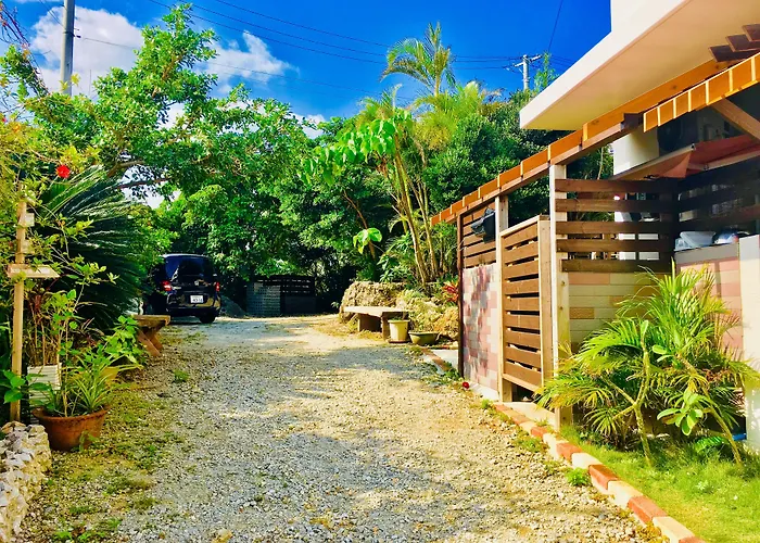 Ma-Blue Garden House Hotel Motobu