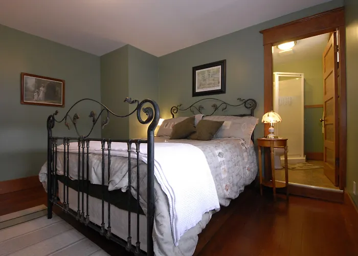 Phoenix House B&B Stettler