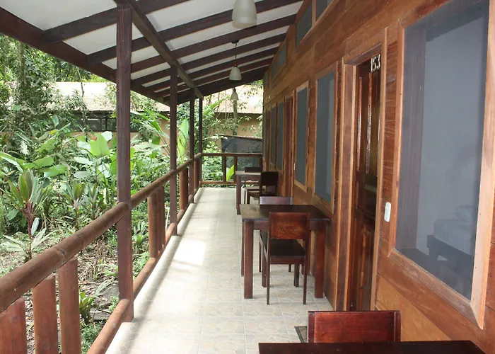 Rana Roja Lodge Tortuguero