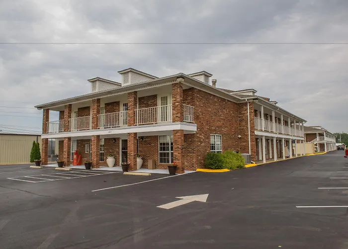 Richland Inn Lawrenceburg