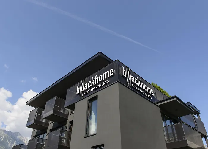 Blackhome Innsbruck City East I Contactless Check-In