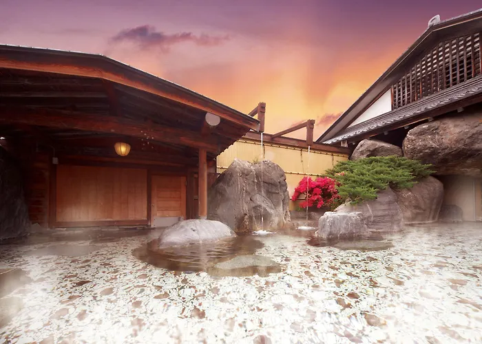 Beautiful Japanese Garden Kagetsu Hotel Fuefuki