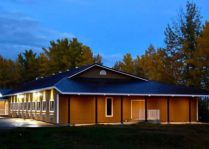 The Lion Inn & Suites Chetwynd
