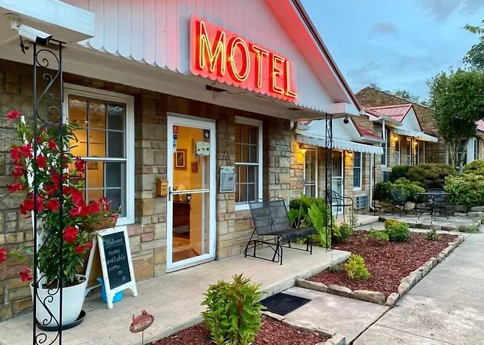 Carolina Country Inn Burnsville