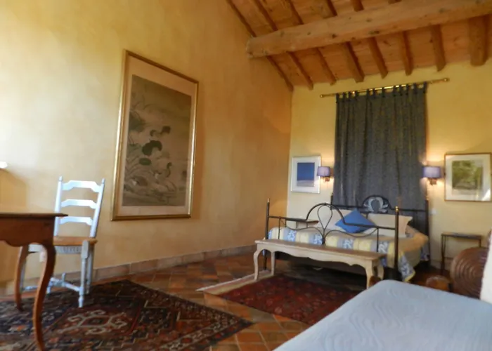 Hotel Mas Petit Fourchon à Arles