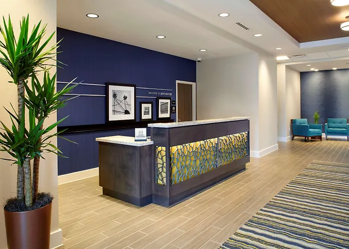 Hampton Inn & Suites Pittsburgh Airport South/Settlers Ridge Robinson Township 
