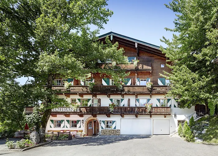 Landsitz Roemerhof - Hotel Apartments Kitzbuhel