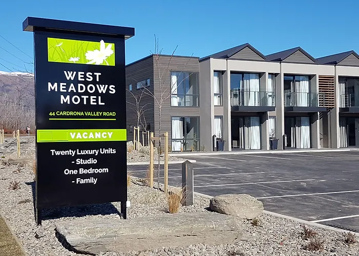 West Meadows Of Wanaka Motel