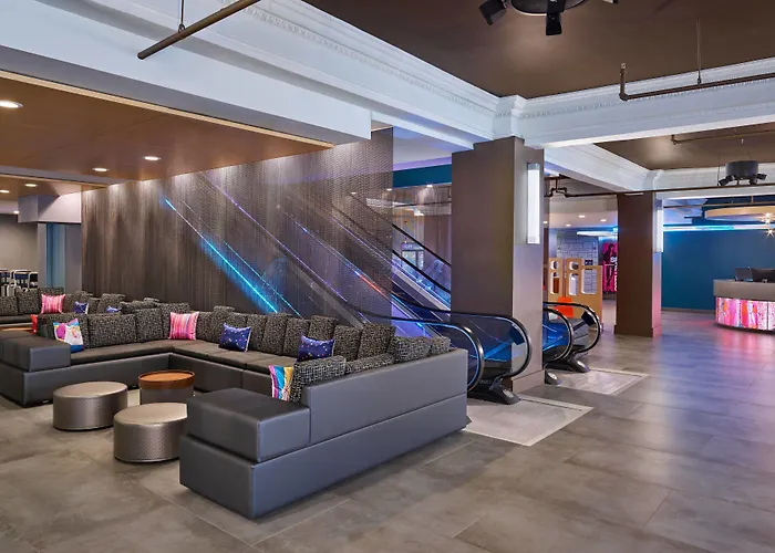 Hotel Aloft Houston Downtown