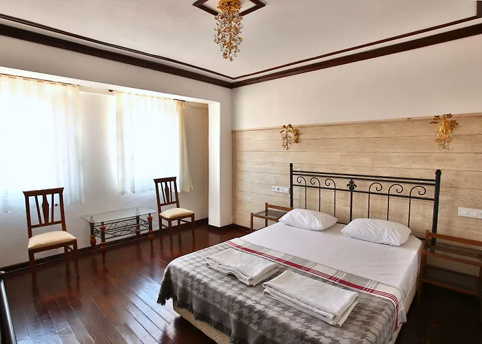 Bozcaada Fahri Hotel