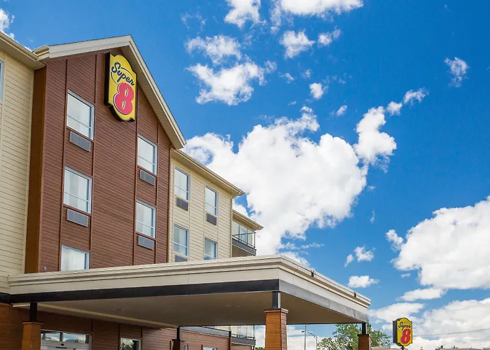 Hotel Super 8 by Wyndham Mont Laurier