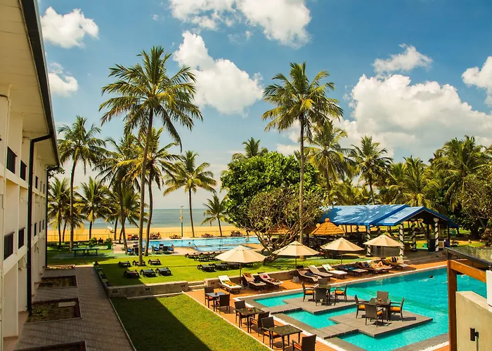 Camelot Beach Hotel Negombo