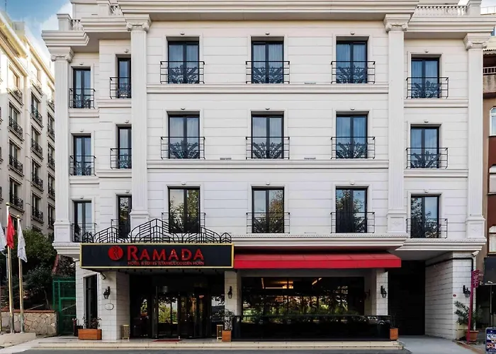 Ramada By Wyndham Istanbul Golden Horn Hotel