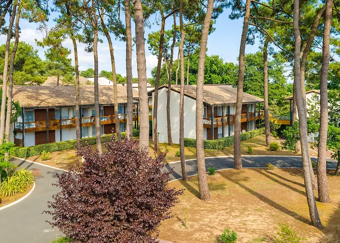 Azureva Club Ronce Les Bains Hotel