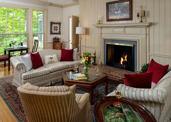 Foxfield Inn Charlottesville