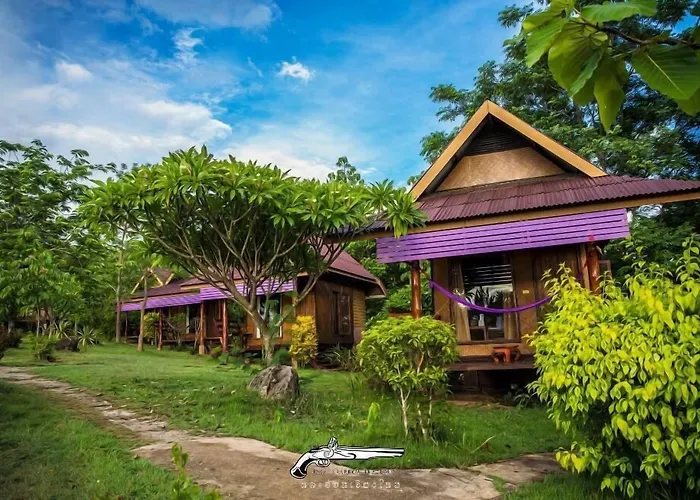 Romantic Time Mountain Resort Pai