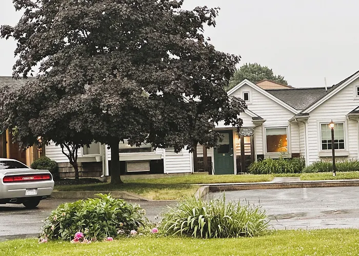 Spruce Lane Lodge And Cottages Smoketown 