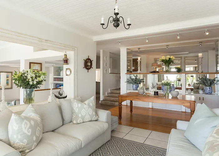 Ocean Watch Guest House Plettenberg Bay