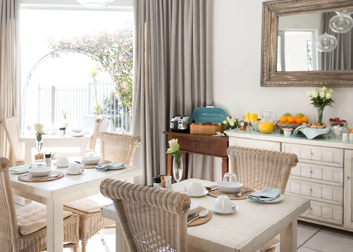 Ocean Watch Guest House Plettenberg Bay