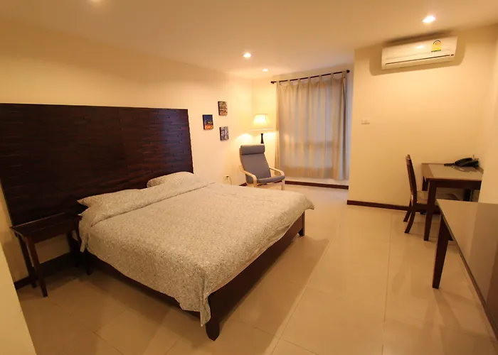 The Royal Bee Aparthotel Don Mueang International Airport กรุงเทพมหานคร