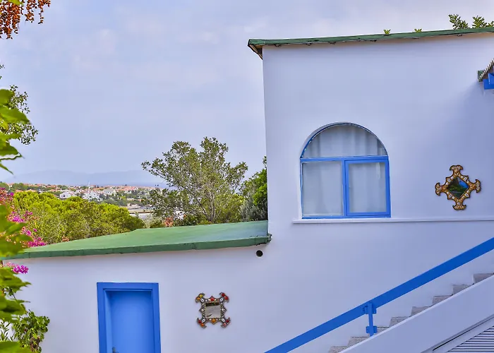 Paşalimanı Otel Çeşme