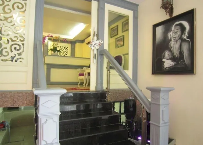 Queen Central Apartment-Hotel TP. Hồ Chí Minh