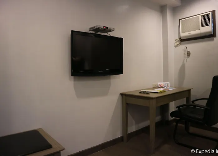 Magallanes Square Hotel Tagaytay City