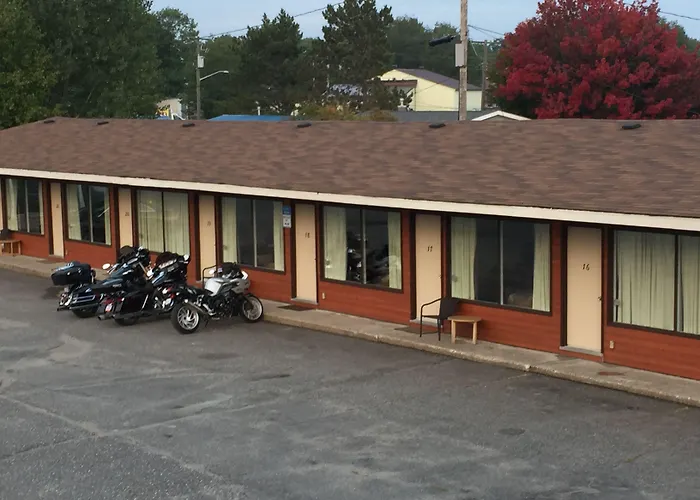 North Shore Wayside Inn Blind River