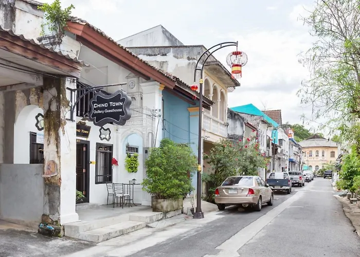Chino Town Gallery Alley - Sha Plus Phuket