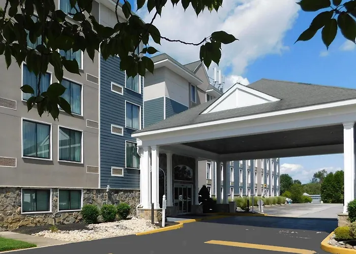 Comfort Inn & Suites Glen Mills - West Chester