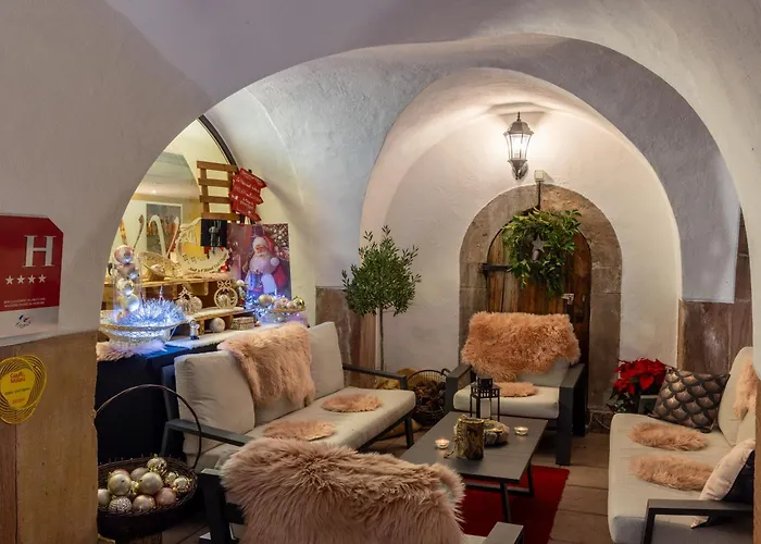 Hotel Val-Vignes Colmar Haut-Koenigsbourg, The Originals Relais Saint-Hippolyte 
