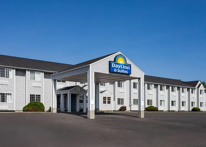 Days Inn & Suites By Wyndham Spokane Airport Airway Heights