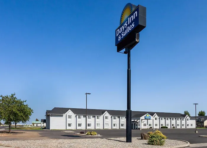 Days Inn & Suites By Wyndham Spokane Airport Airway Heights
