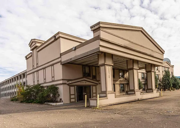 Ba Hotel Red Deer