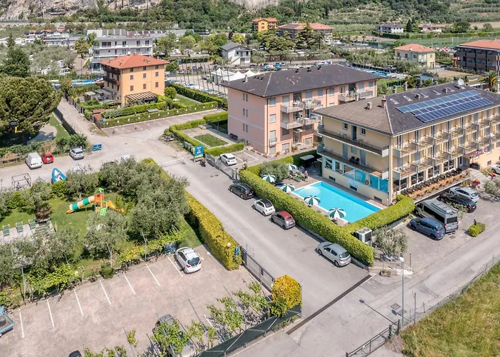 Hotel Roma Torbole Sul Garda