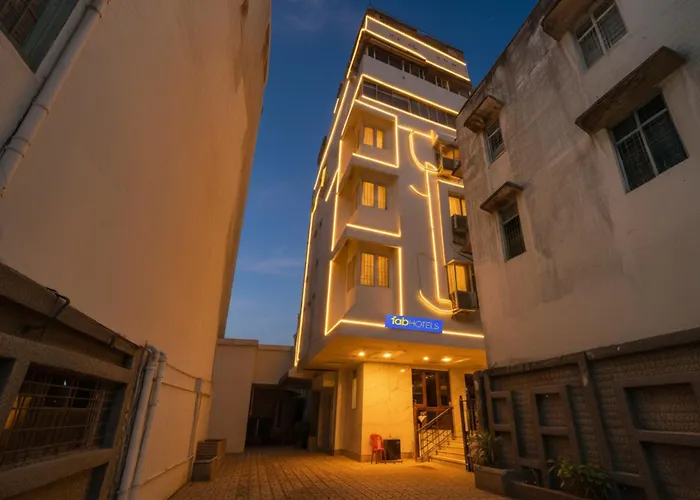 Fabhotel Royale Basant Residency - Gandhinagar Bangalore