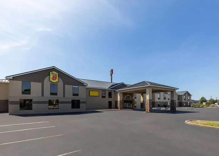 Super 8 By Wyndham Shepherdsville - Louisville South I65