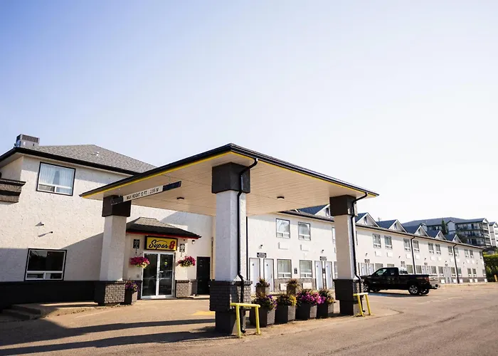 Super 8 By Wyndham Drayton Valley
