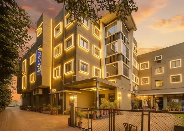 Fabhotel Bee Town Indore